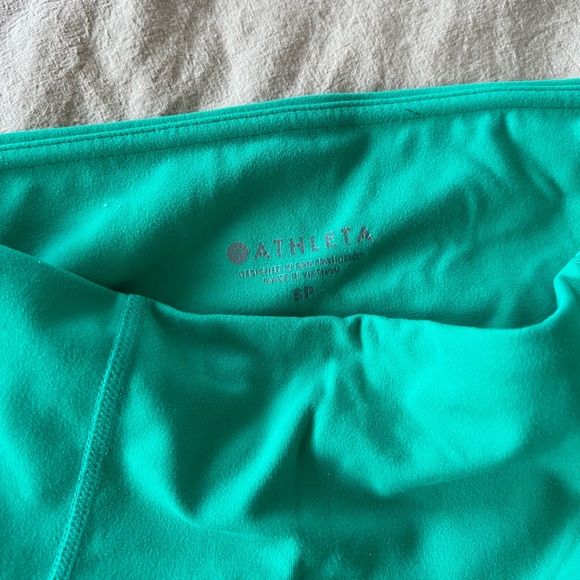 (❗️Need to sell this week-LIKE NEW) 4 legging bundle (3x Athleta & 1x fabletics) - Picture 5 of 16